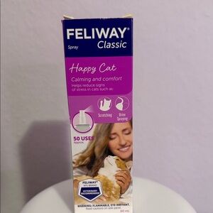 Classic Cat Calming Spray - Purple